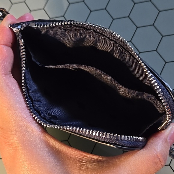 Kate Spade Skinny Wallet on Lanyard - Picture 5 of 6